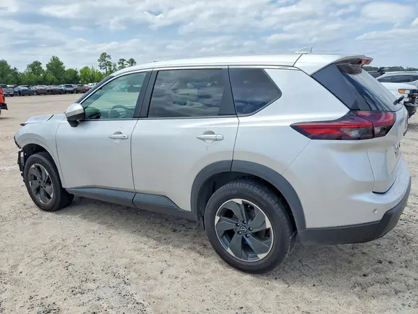 5N1BT3BB1RC690106 2024 NISSAN ROGUE - Image 2