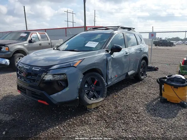 5N1BT3BB1SC770091 2025 NISSAN ROGUE - Image 2