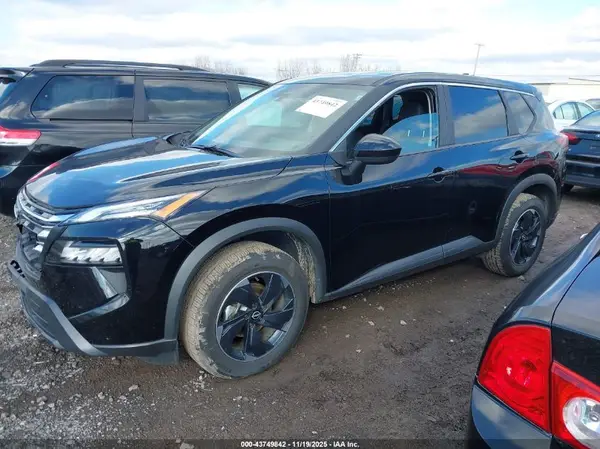 5N1BT3BB1SC776179 2025 NISSAN ROGUE - Image 2