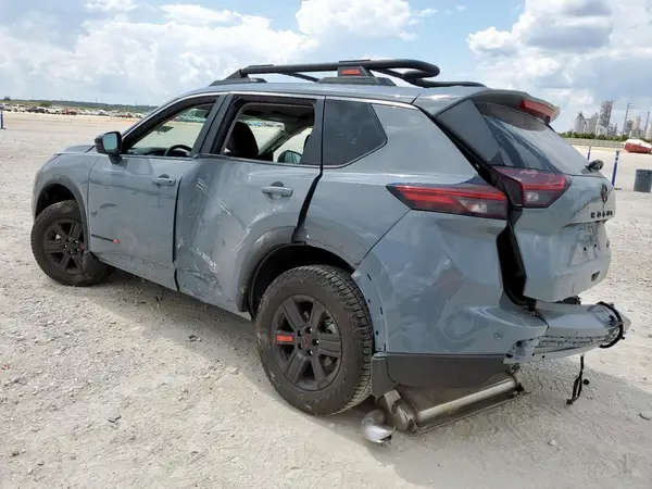 5N1BT3BB1SC820715 2025 NISSAN ROGUE - Image 2