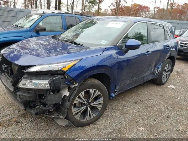 5N1BT3BB2NC697866 2022 NISSAN ROGUE - Image 2