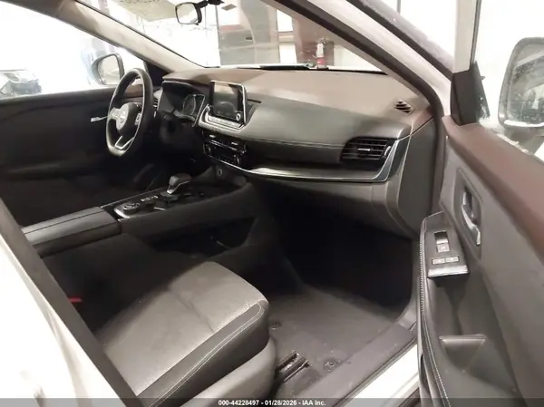 5N1BT3BB2PC684506 2023 NISSAN ROGUE - Image 1