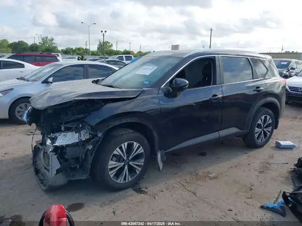 5N1BT3BB2PC739195 2023 NISSAN ROGUE - Image 2