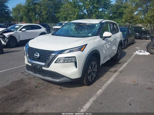 5N1BT3BB2PC882776 2023 NISSAN ROGUE - Image 2