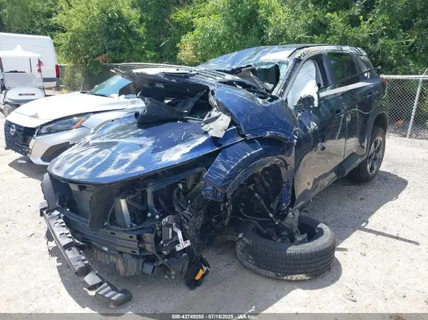5N1BT3BB2RC688008 2024 NISSAN ROGUE - Image 2