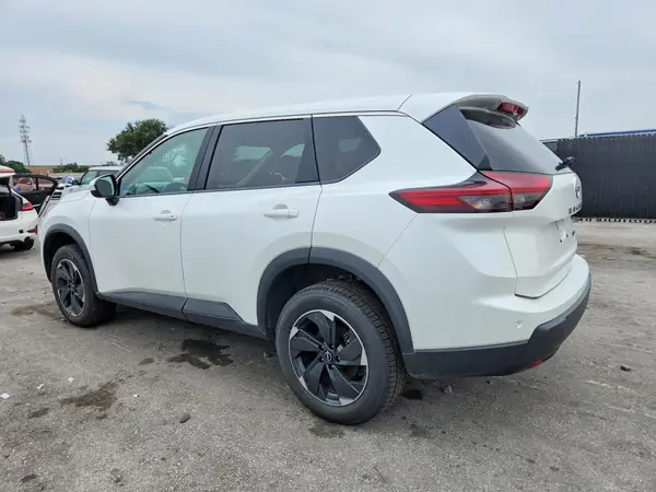 5N1BT3BB2RC713537 2024 NISSAN ROGUE - Image 2