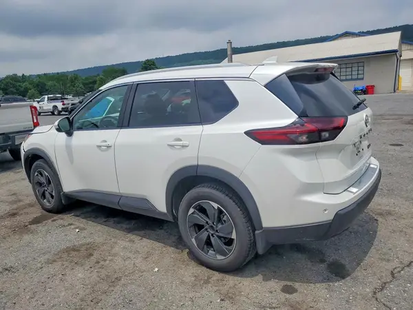 5N1BT3BB2RC738857 2024 NISSAN ROGUE - Image 2