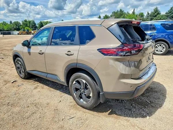 5N1BT3BB2RC748692 2024 NISSAN ROGUE - Image 2