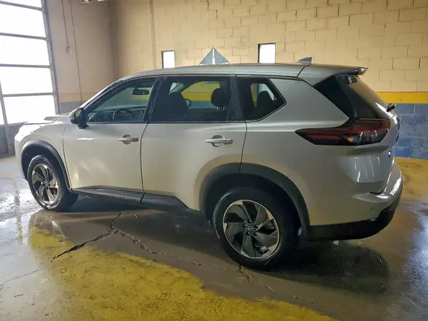 5N1BT3BB2SC809903 2025 NISSAN ROGUE - Image 2