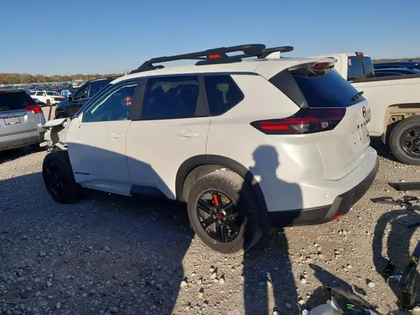 5N1BT3BB2SC846367 2025 NISSAN ROGUE - Image 2