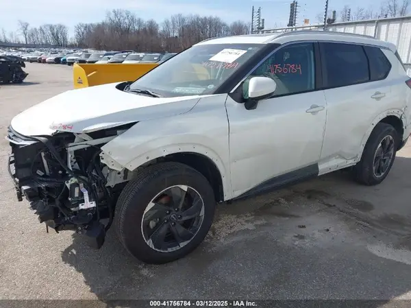 5N1BT3BB3RC672951 2024 NISSAN ROGUE - Image 2