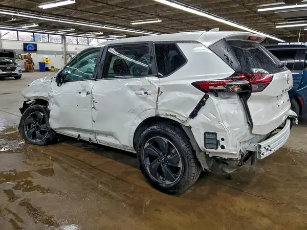 5N1BT3BB3RC687918 2024 NISSAN ROGUE - Image 2