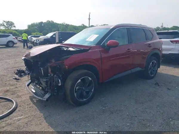 5N1BT3BB3RC743355 2024 NISSAN ROGUE - Image 2