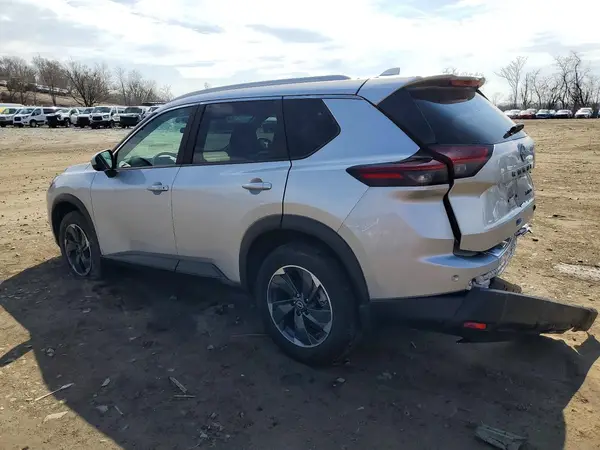 5N1BT3BB3RC749253 2024 NISSAN ROGUE - Image 2
