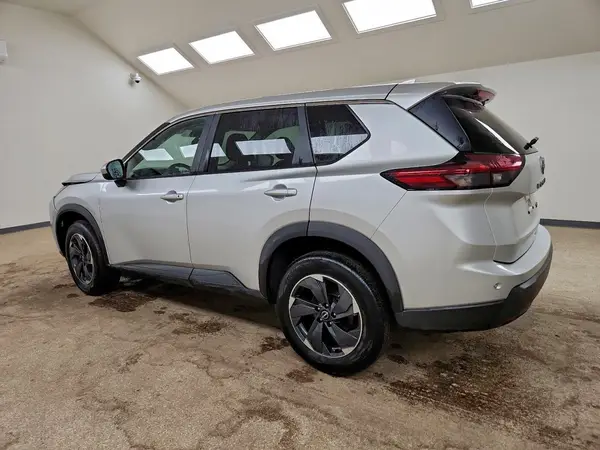 5N1BT3BB3RC750225 2024 NISSAN ROGUE - Image 2