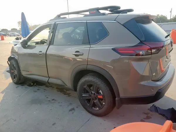 5N1BT3BB3TC674058 2026 NISSAN ROGUE - Image 2