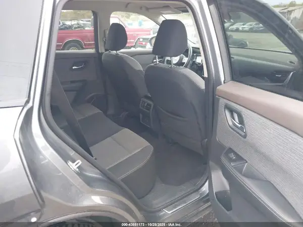 5N1BT3BB4PC880107 2023 NISSAN ROGUE - Image 8