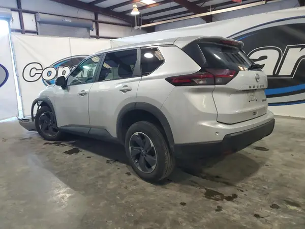 5N1BT3BB4RC697194 2024 NISSAN ROGUE - Image 2