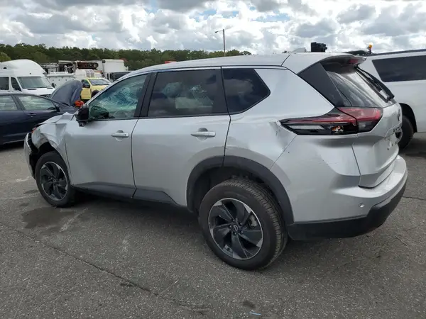 5N1BT3BB4RC704886 2024 NISSAN ROGUE - Image 2