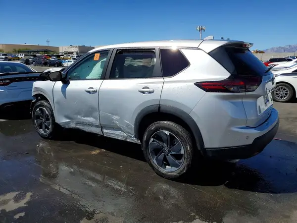 5N1BT3BB4RC749133 2024 NISSAN ROGUE - Image 2