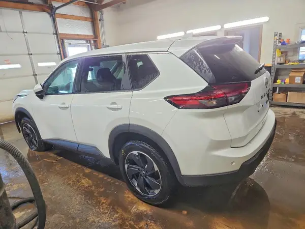5N1BT3BB4RC753408 2024 NISSAN ROGUE - Image 2