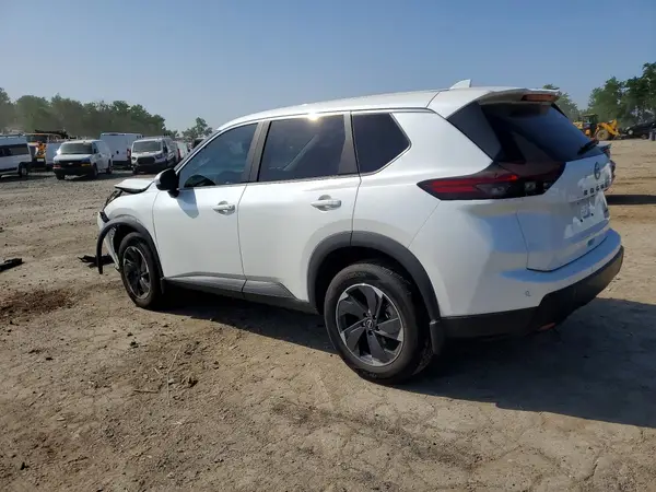 5N1BT3BB4TC670813 2026 NISSAN ROGUE - Image 2
