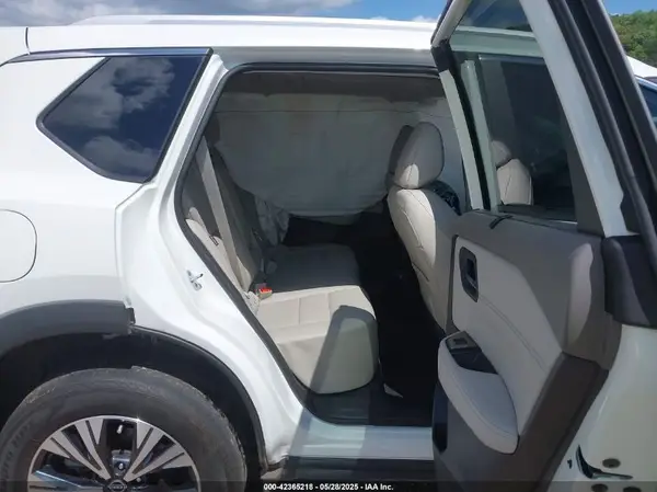 5N1BT3BB5PC688744 2023 NISSAN ROGUE - Image 8