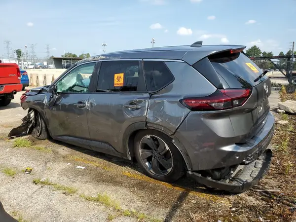 5N1BT3BB5RC697754 2024 NISSAN ROGUE - Image 2