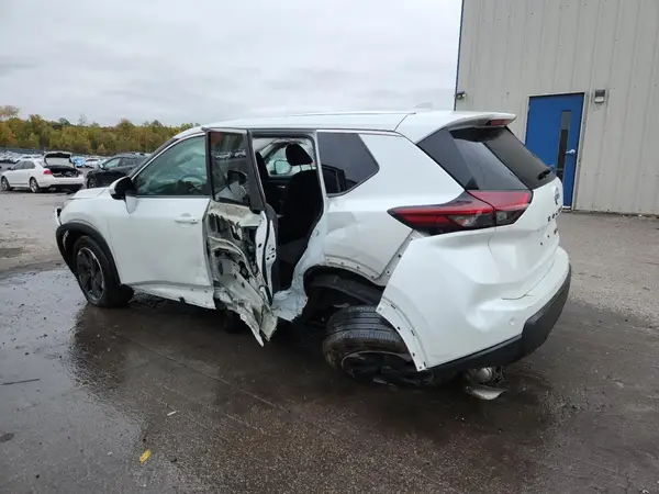 5N1BT3BB5RC709420 2024 NISSAN ROGUE - Image 2