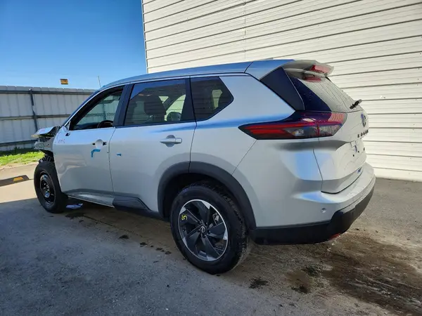 5N1BT3BB5SC824086 2025 NISSAN ROGUE - Image 2