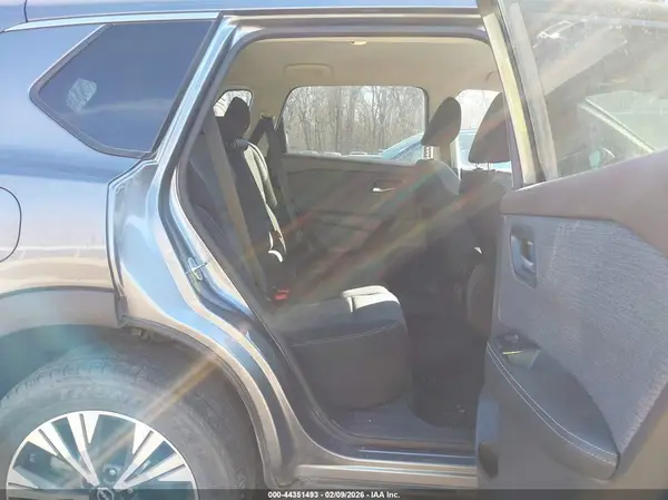 5N1BT3BB6NC678270 2022 NISSAN ROGUE - Image 8
