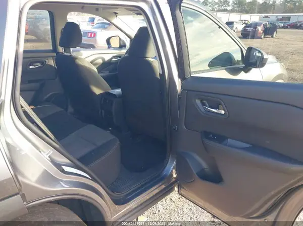 5N1BT3BB6RC696158 2024 NISSAN ROGUE - Image 8