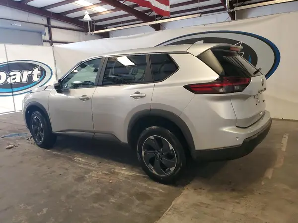 5N1BT3BB6RC706283 2024 NISSAN ROGUE - Image 2