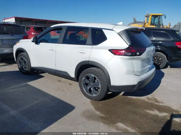 5N1BT3BB6RC720636 2024 NISSAN ROGUE - Image 2