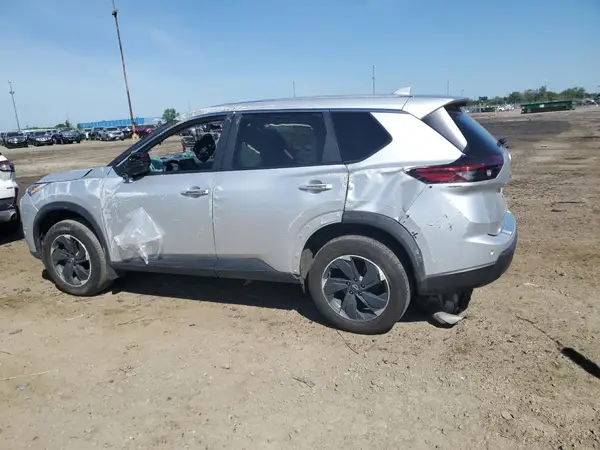5N1BT3BB6RC723830 2024 NISSAN ROGUE - Image 2