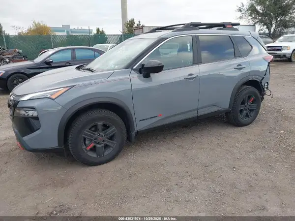 5N1BT3BB6SC764576 2025 NISSAN ROGUE - Image 2