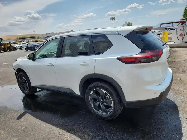 5N1BT3BB6SC765923 2025 NISSAN ROGUE - Image 2