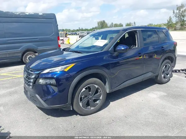 5N1BT3BB6SC780082 2025 NISSAN ROGUE - Image 2