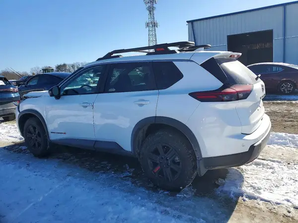 5N1BT3BB6SC786397 2025 NISSAN ROGUE - Image 2