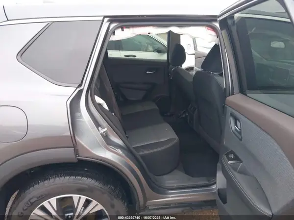 5N1BT3BB7NC677127 2022 NISSAN ROGUE - Image 8