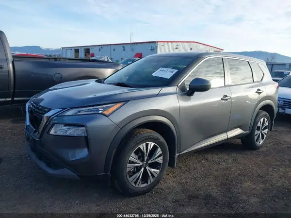 5N1BT3BB7NC695112 2022 NISSAN ROGUE - Image 2
