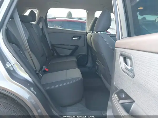 5N1BT3BB7NC695112 2022 NISSAN ROGUE - Image 8