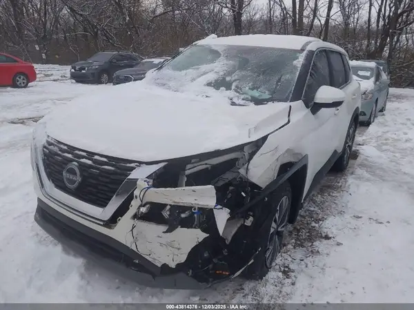 5N1BT3BB7NC734426 2022 NISSAN ROGUE - Image 2