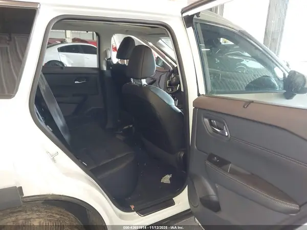 5N1BT3BB7PC921796 2023 NISSAN ROGUE - Image 8