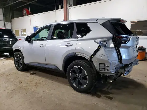 5N1BT3BB7RC695598 2024 NISSAN ROGUE - Image 2