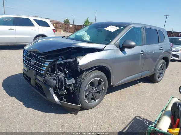 5N1BT3BB7RC698985 2024 NISSAN ROGUE - Image 2