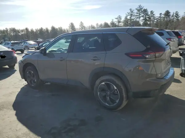 5N1BT3BB7RC739261 2024 NISSAN ROGUE - Image 2