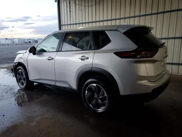 5N1BT3BB7RC751636 2024 NISSAN ROGUE - Image 2