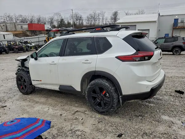 5N1BT3BB7SC670433 2025 NISSAN ROGUE - Image 2