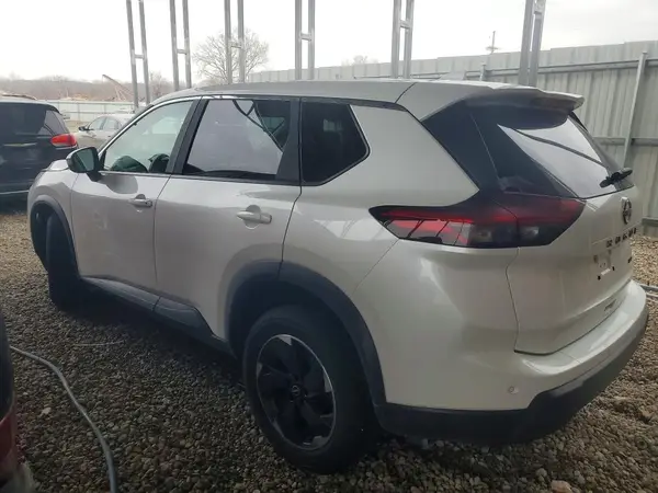 5N1BT3BB7SC765882 2025 NISSAN ROGUE - Image 2